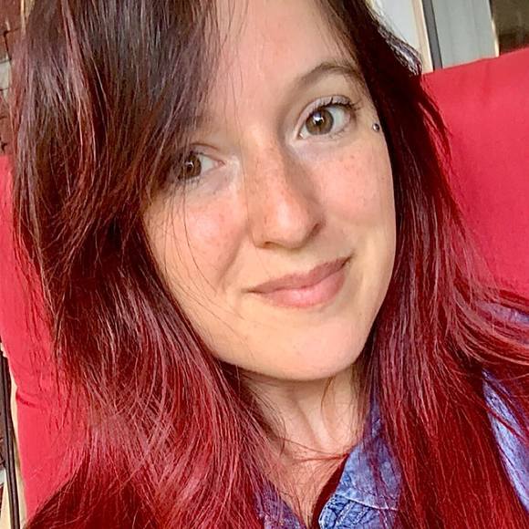 Meet your Posher, Alexandra - Picture 1 of 1